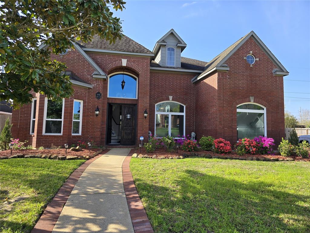 1708 Country Club Drive, Friendswood, Texas image 1