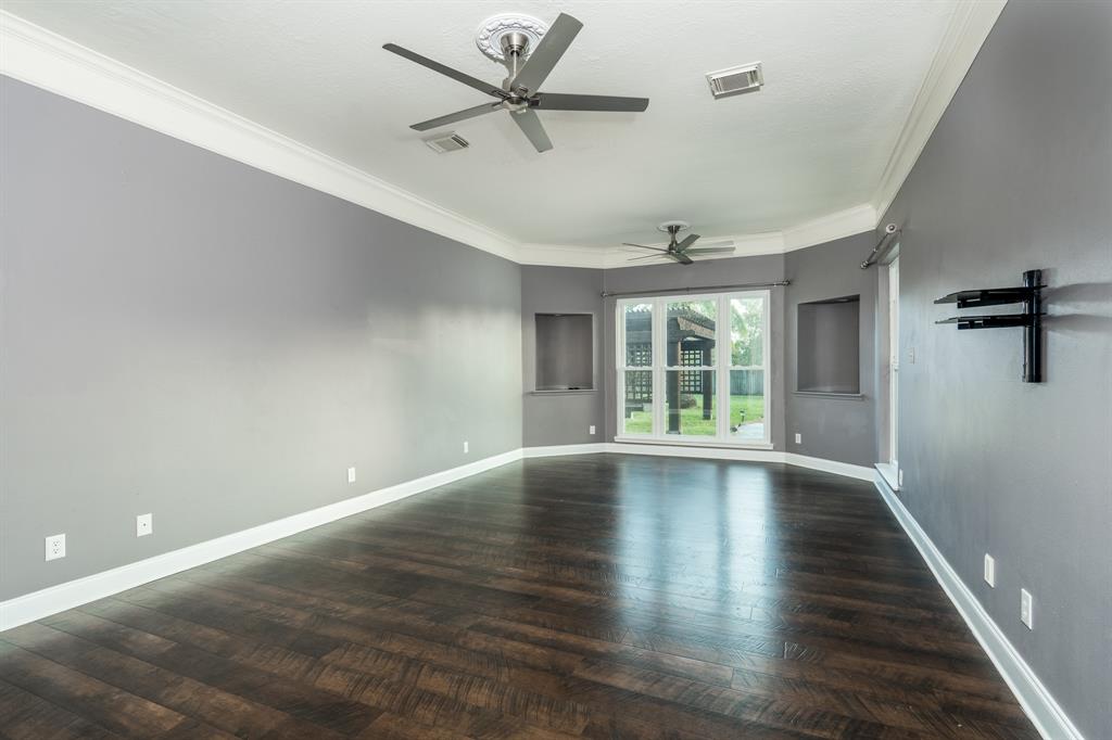 1708 Country Club Drive, Friendswood, Texas image 25