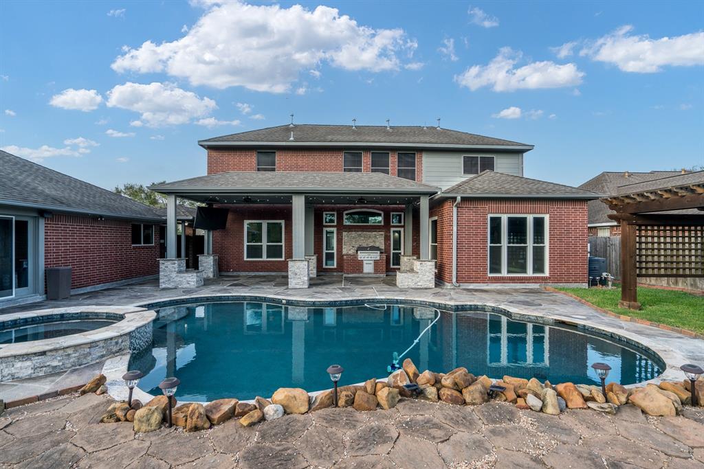 1708 Country Club Drive, Friendswood, Texas image 41