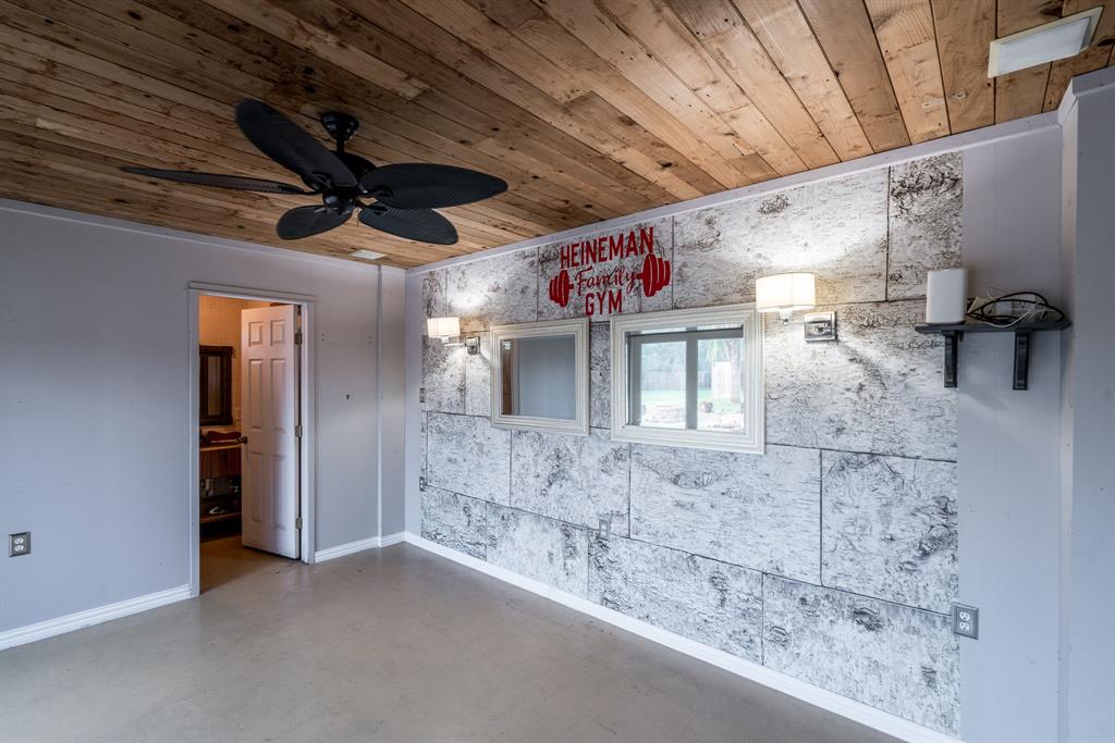 1708 Country Club Drive, Friendswood, Texas image 27
