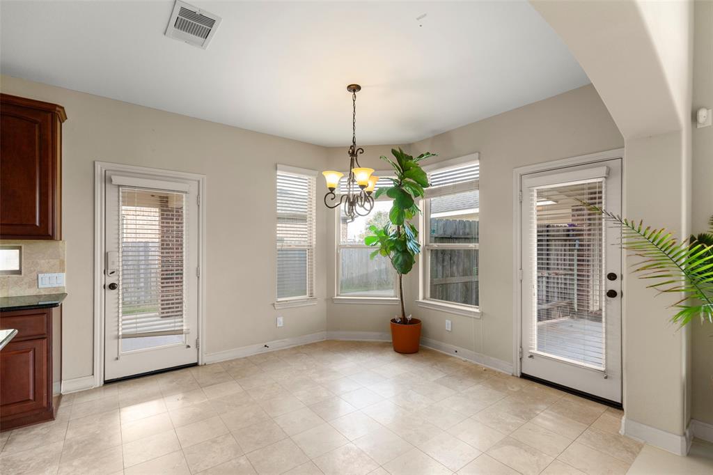 5407 Valley Country Lane, Sugar Land, Texas image 19