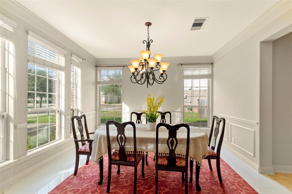5407 Valley Country Lane, Sugar Land, Texas image 10
