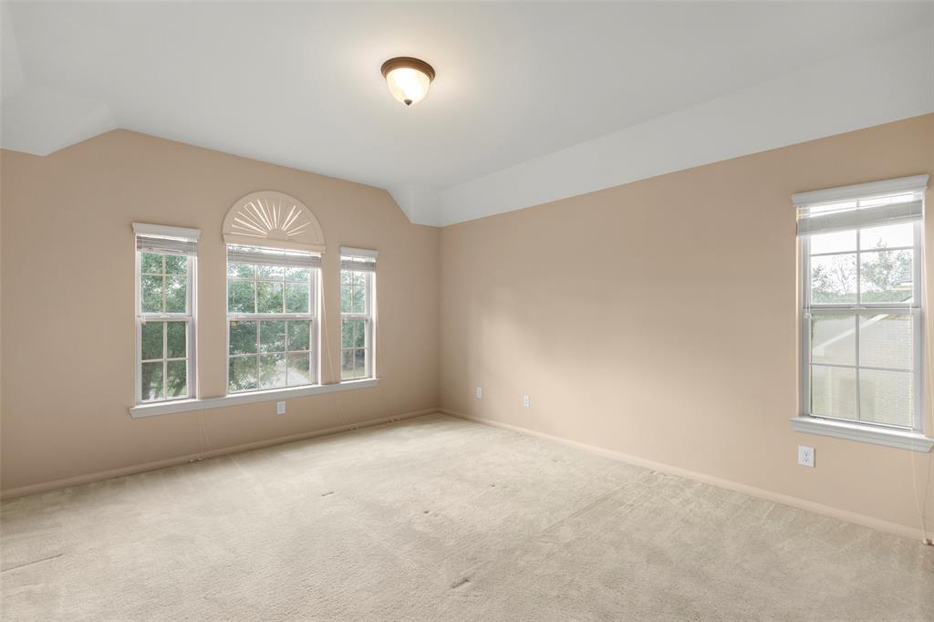 5407 Valley Country Lane, Sugar Land, Texas image 32
