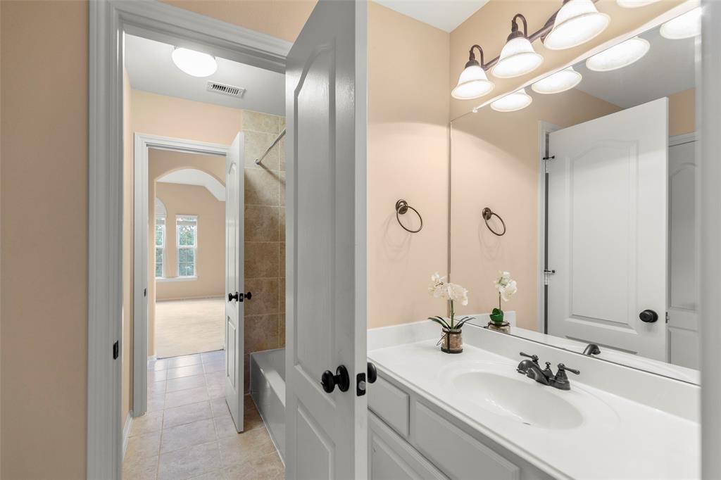 5407 Valley Country Lane, Sugar Land, Texas image 36