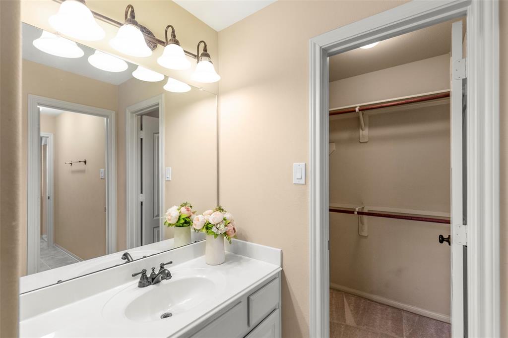 5407 Valley Country Lane, Sugar Land, Texas image 28