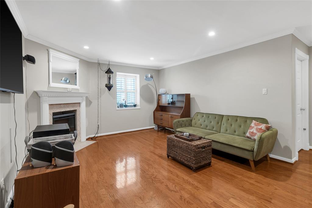 357 N Post Oak Lane #306, Houston, Texas image 11
