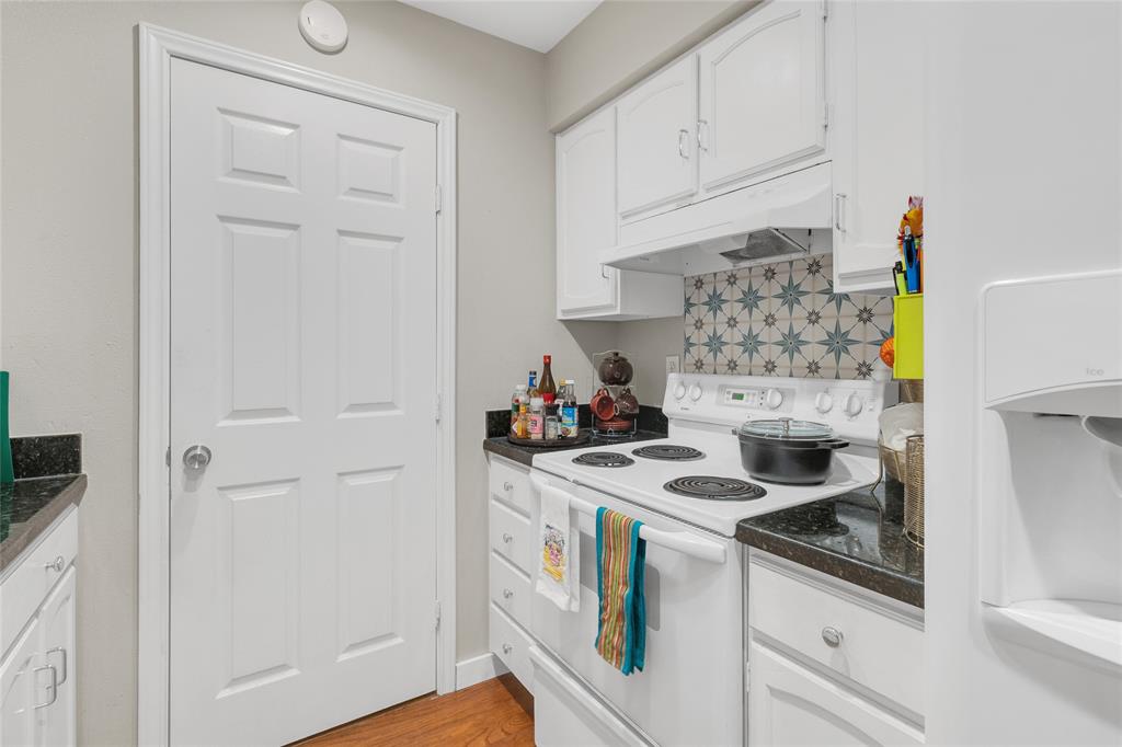 357 N Post Oak Lane #306, Houston, Texas image 18