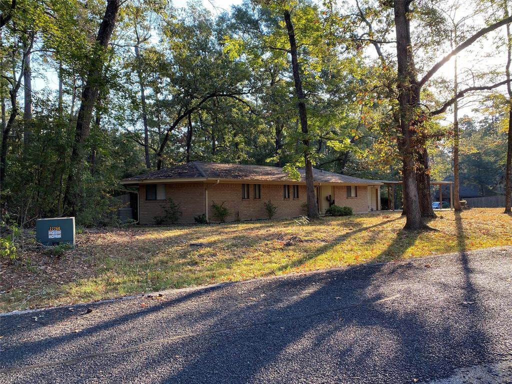 24608 Basswood Place, Huntsville, Texas image 2