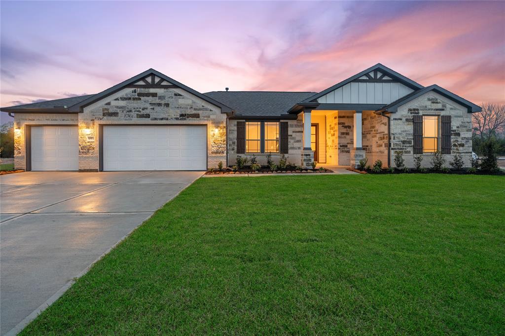 1084 Westfork Drive, Sealy, Texas image 1