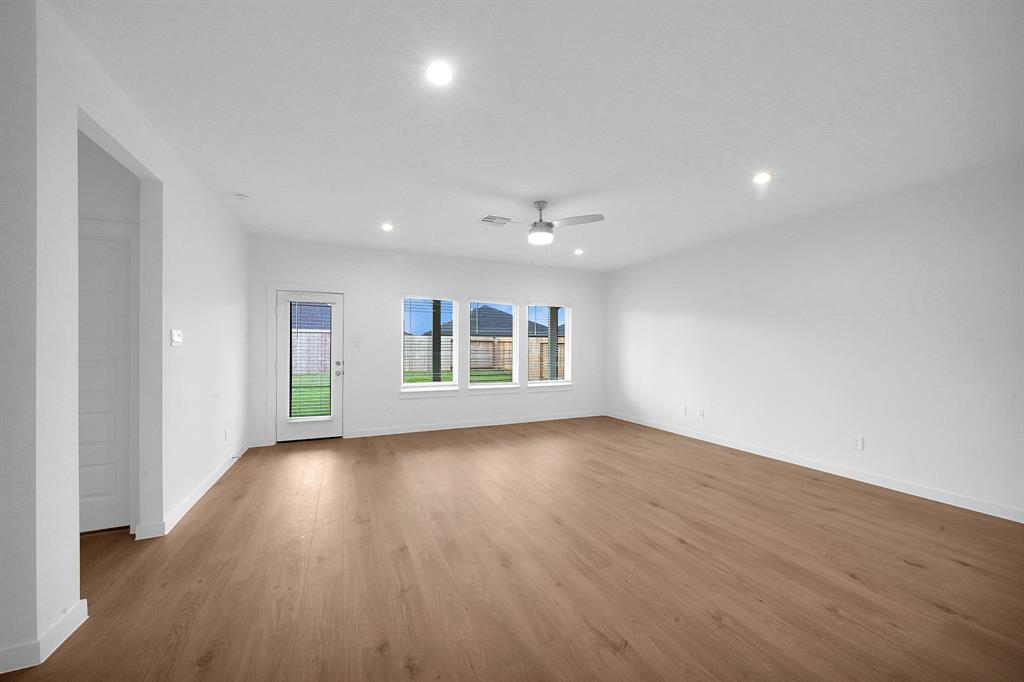 30510 White Cliff Court, Fulshear, Texas image 14