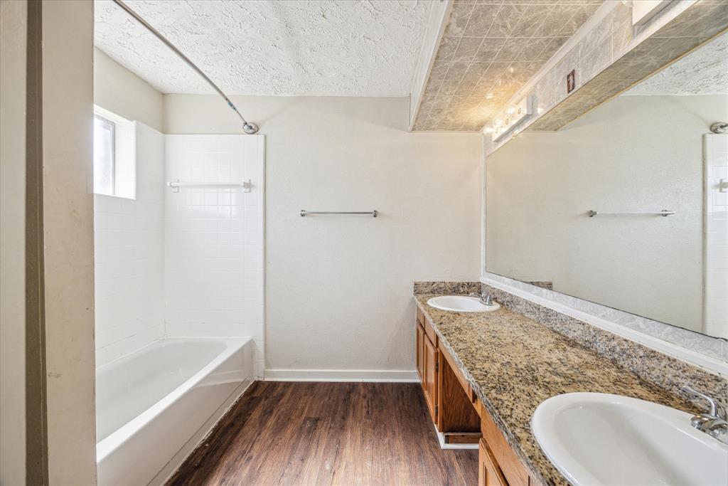 19535 Lazy Valley Drive, Katy, Texas image 6