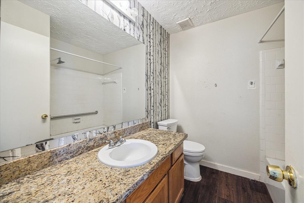 19535 Lazy Valley Drive, Katy, Texas image 10