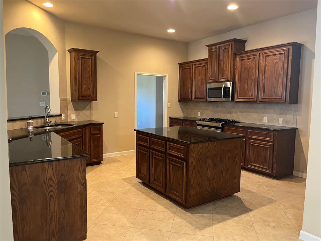 2904 Lakemist Court, League City, Texas image 14