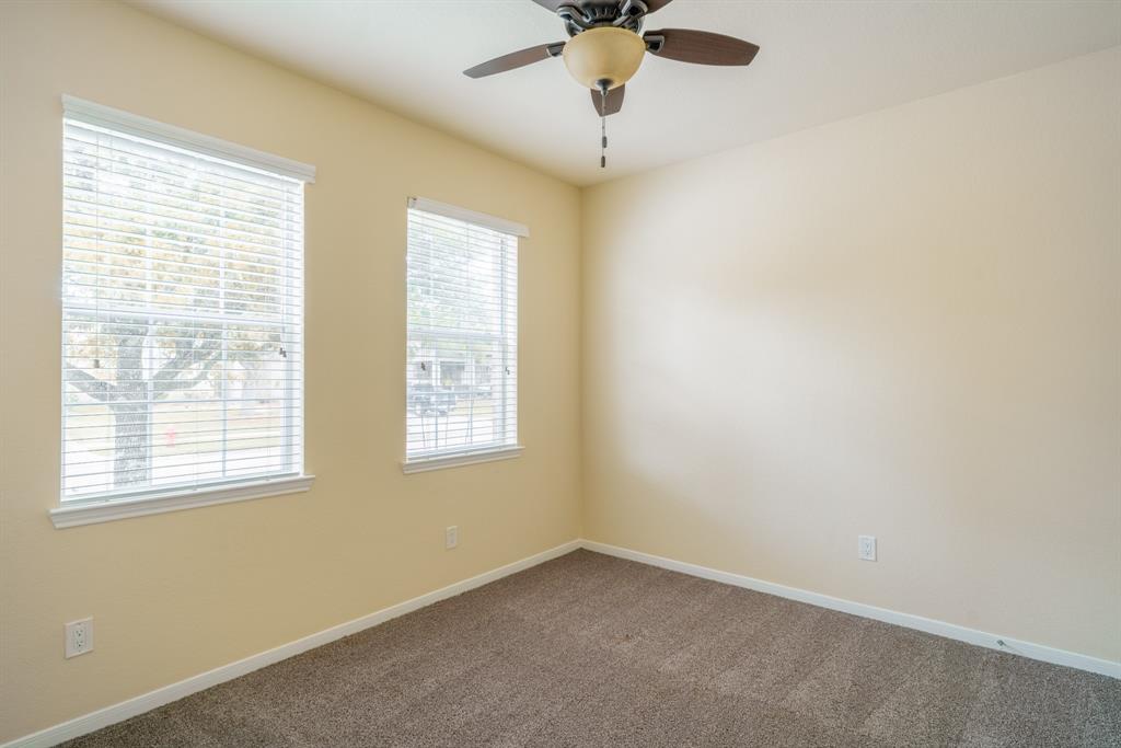 4704 High Creek Court, Alvin, Texas image 31