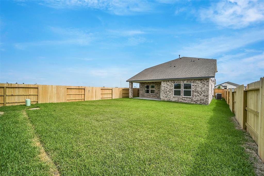 1014 Wildflower Way Drive, Beasley, Texas image 32