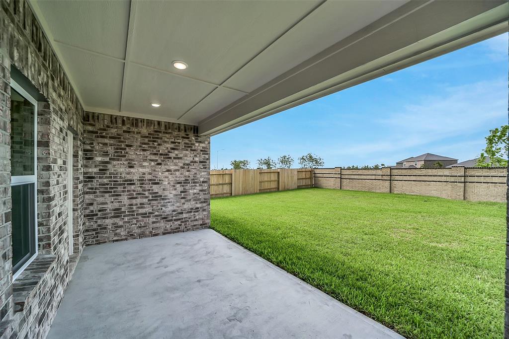 1014 Wildflower Way Drive, Beasley, Texas image 31