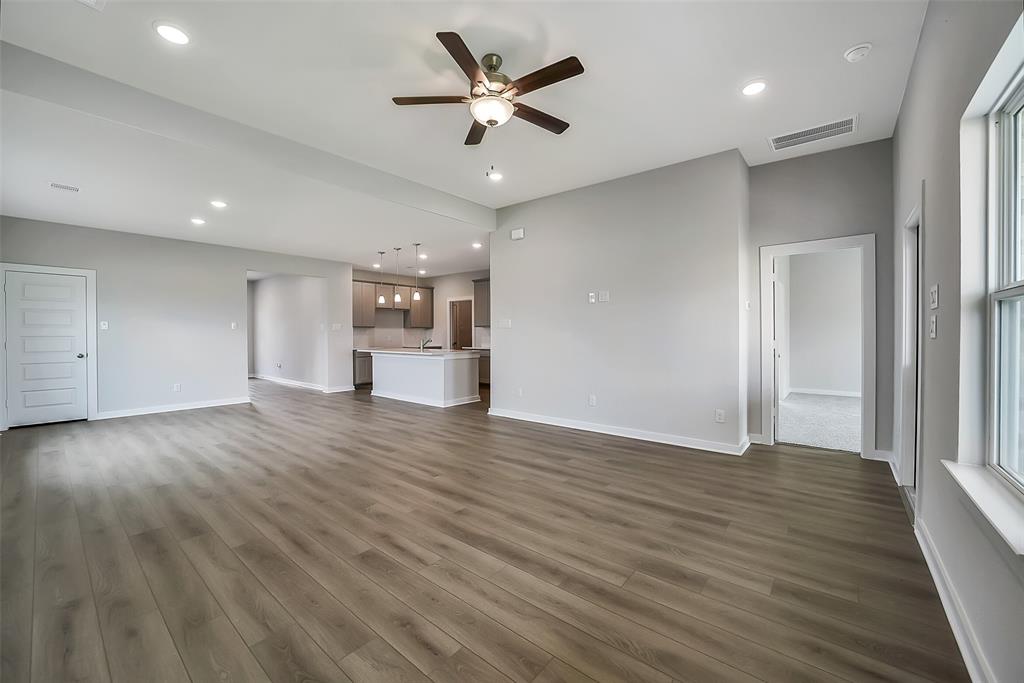 1014 Wildflower Way Drive, Beasley, Texas image 4