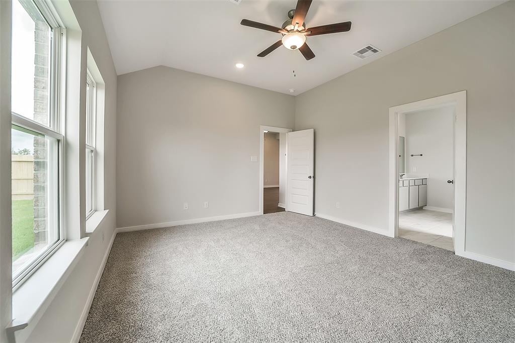 1014 Wildflower Way Drive, Beasley, Texas image 14