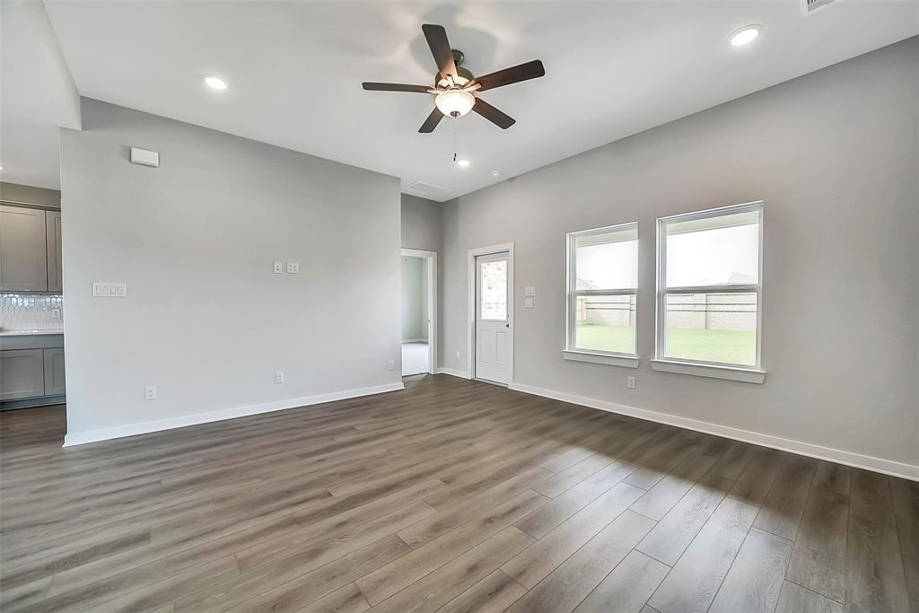 1014 Wildflower Way Drive, Beasley, Texas image 7