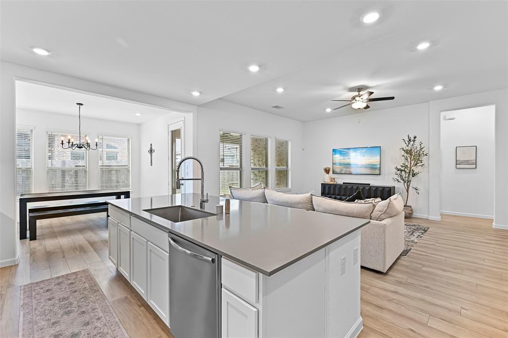 805 Westwood Drive, League City, Texas image 14