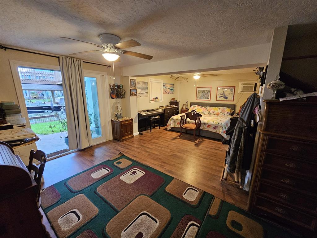 2 S Sandpiper Street, La Marque, Texas image 9