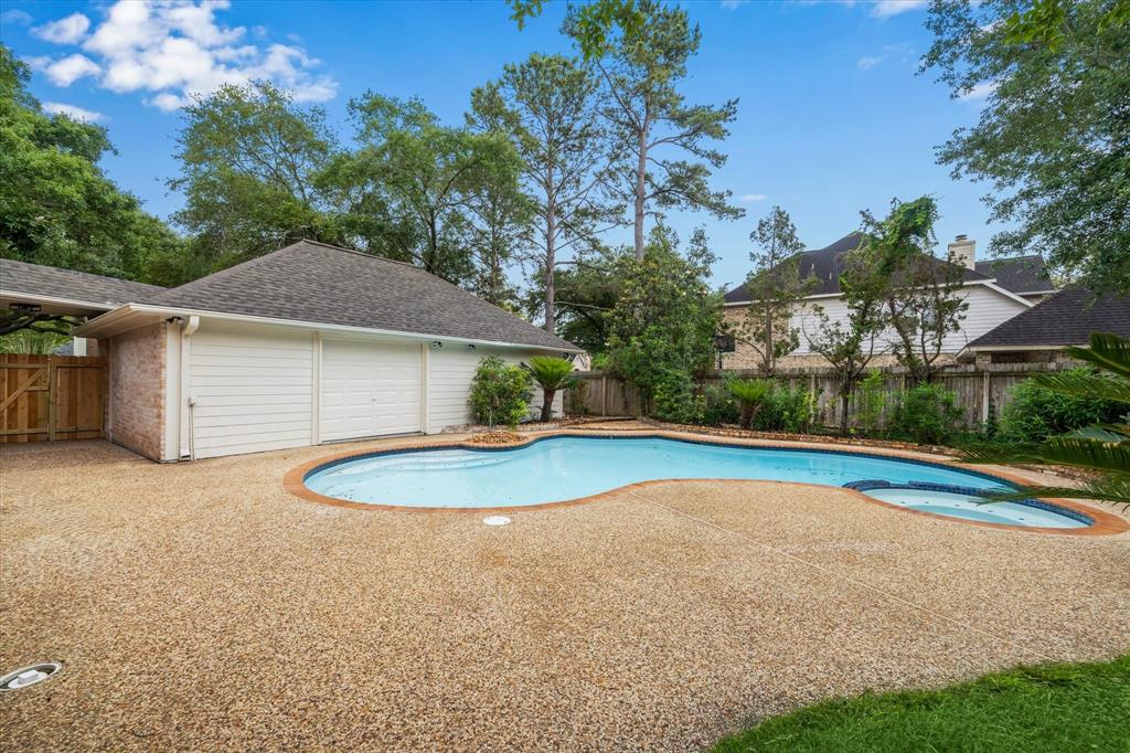 19507 Laurel Park Lane, Houston, Texas image 28