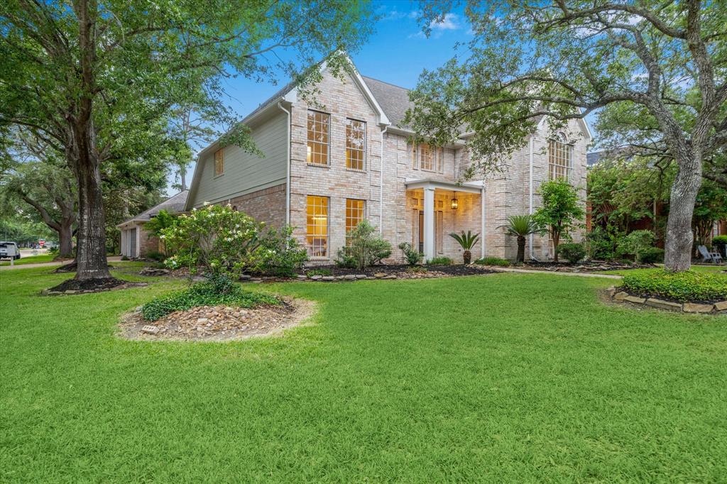 19507 Laurel Park Lane, Houston, Texas image 30