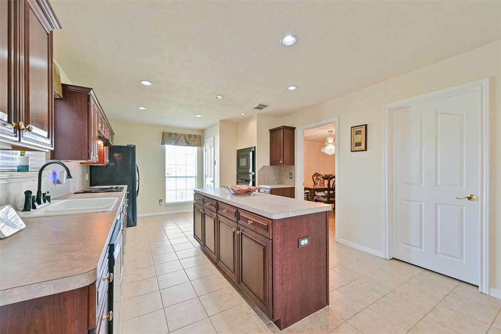 11204 Edwards Avenue, Pearland, Texas image 12