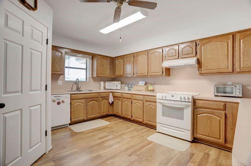 13302 Kettler Road, Needville, Texas image 20