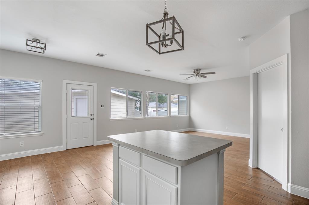 26893 Manor Crest Court, Kingwood, Texas image 13
