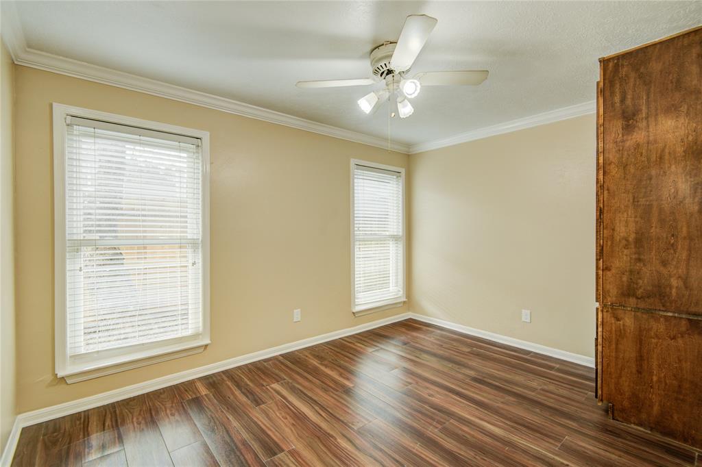 16610 Saturn Lane, Houston, Texas image 24
