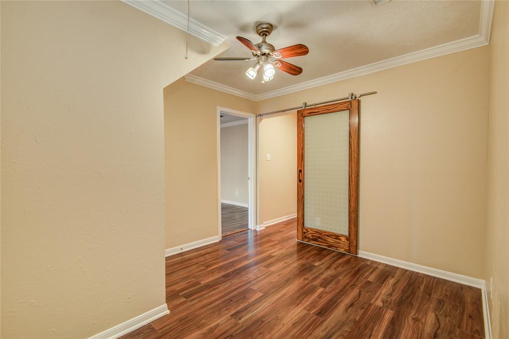16610 Saturn Lane, Houston, Texas image 18