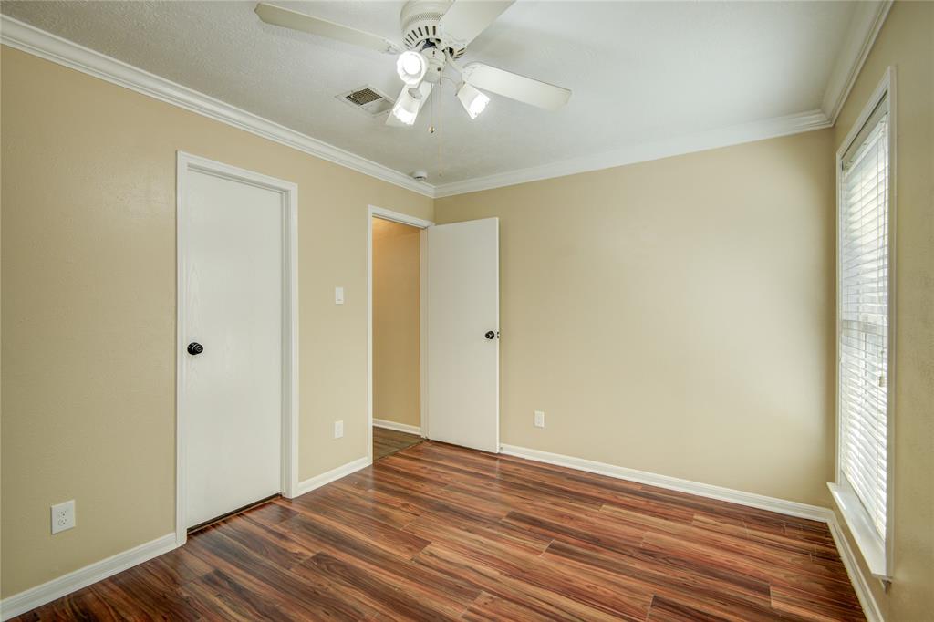 16610 Saturn Lane, Houston, Texas image 25