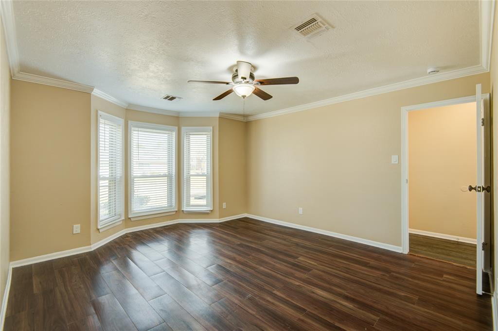 16610 Saturn Lane, Houston, Texas image 27