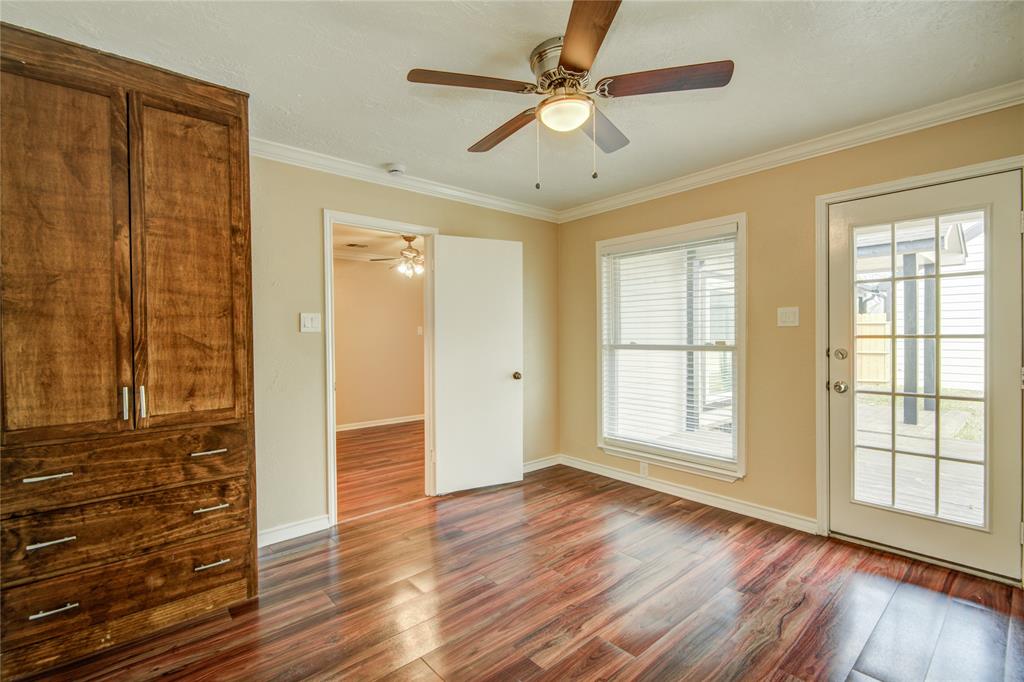 16610 Saturn Lane, Houston, Texas image 23