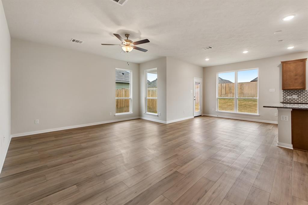 1412 Lake Ridge Drive, Brenham, Texas image 13