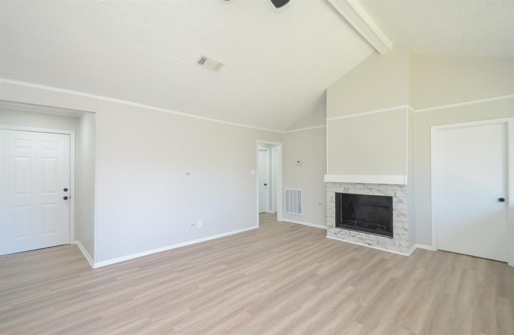 106 Magnolia Lane, Conroe, Texas image 10
