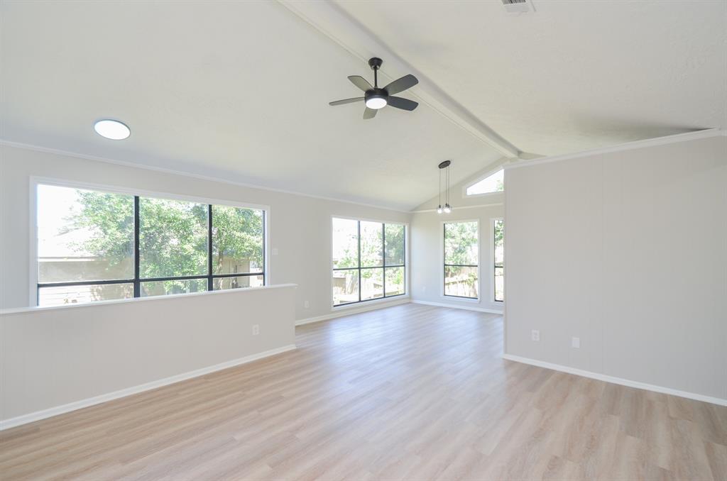 106 Magnolia Lane, Conroe, Texas image 14