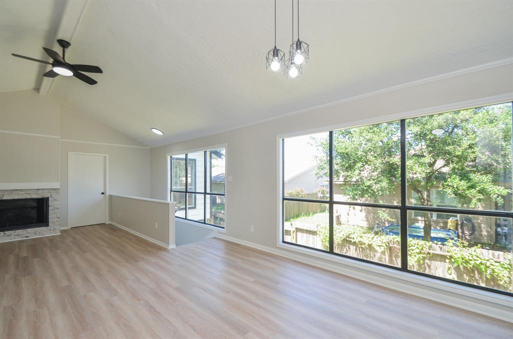 106 Magnolia Lane, Conroe, Texas image 9