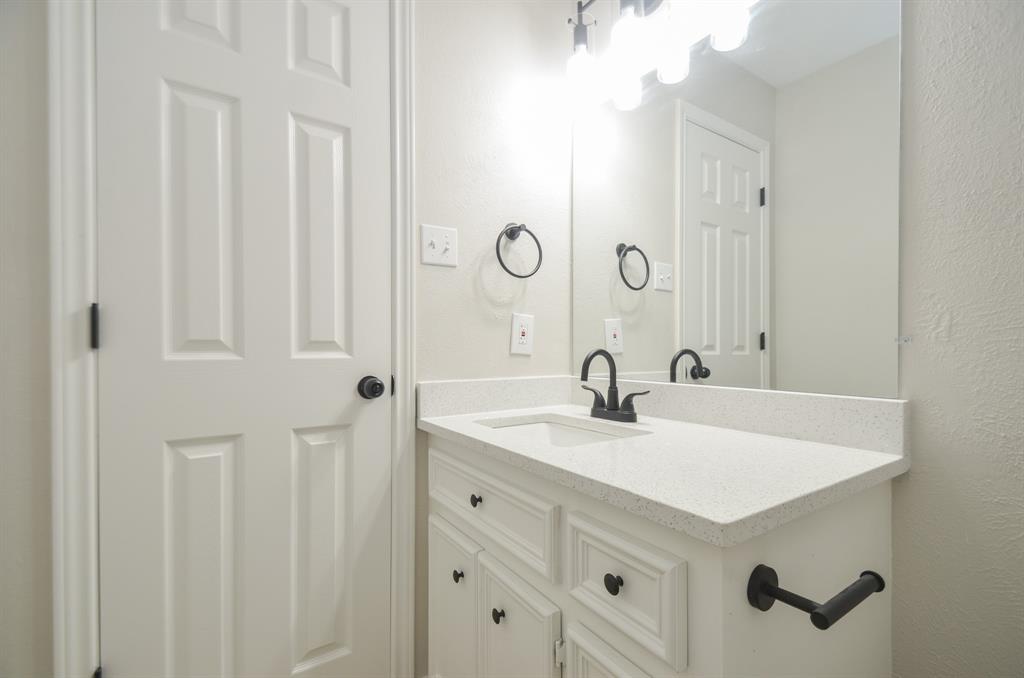 106 Magnolia Lane, Conroe, Texas image 29