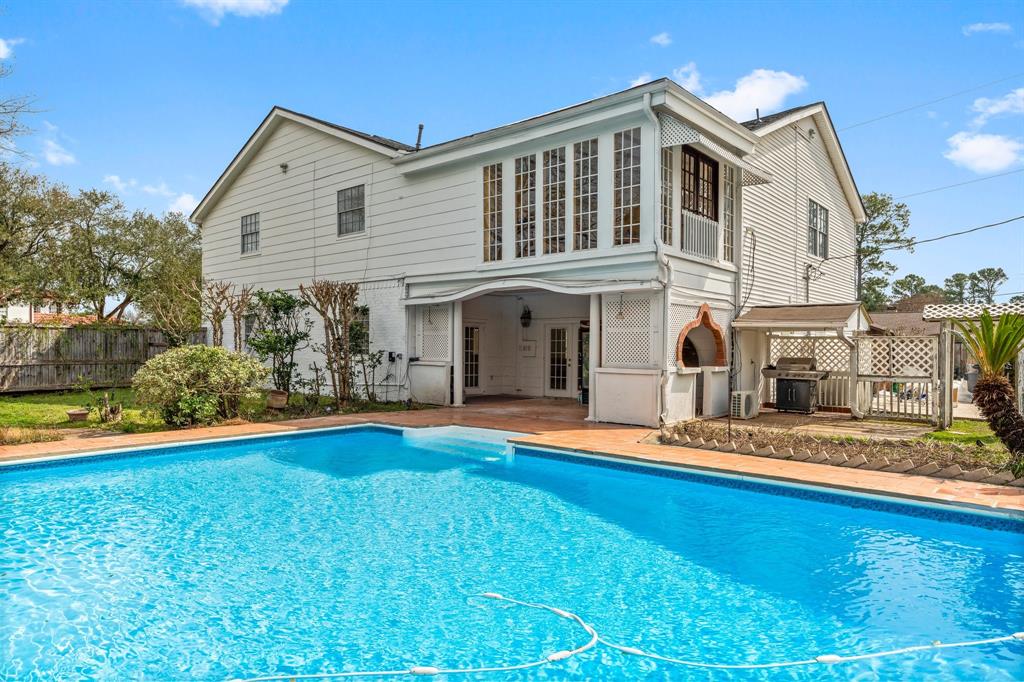 13103 Lookout Mountain Court, Houston, Texas image 2