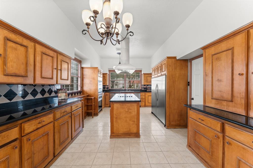 13103 Lookout Mountain Court, Houston, Texas image 9