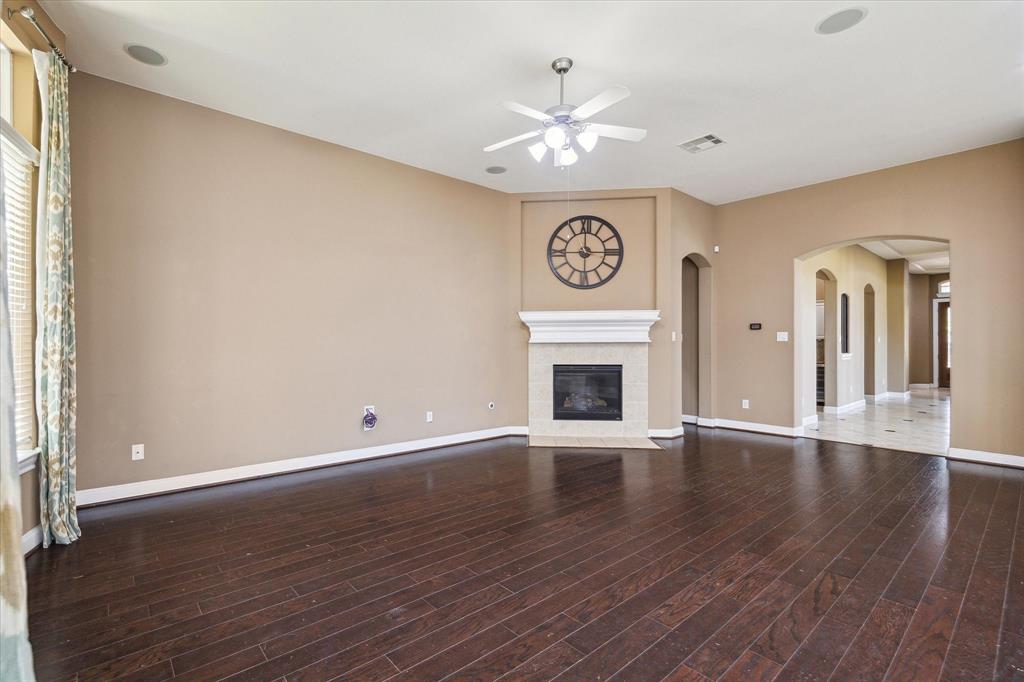 4603 Monarch Bluff Court, Sugar Land, Texas image 6