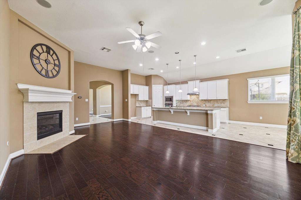 4603 Monarch Bluff Court, Sugar Land, Texas image 7