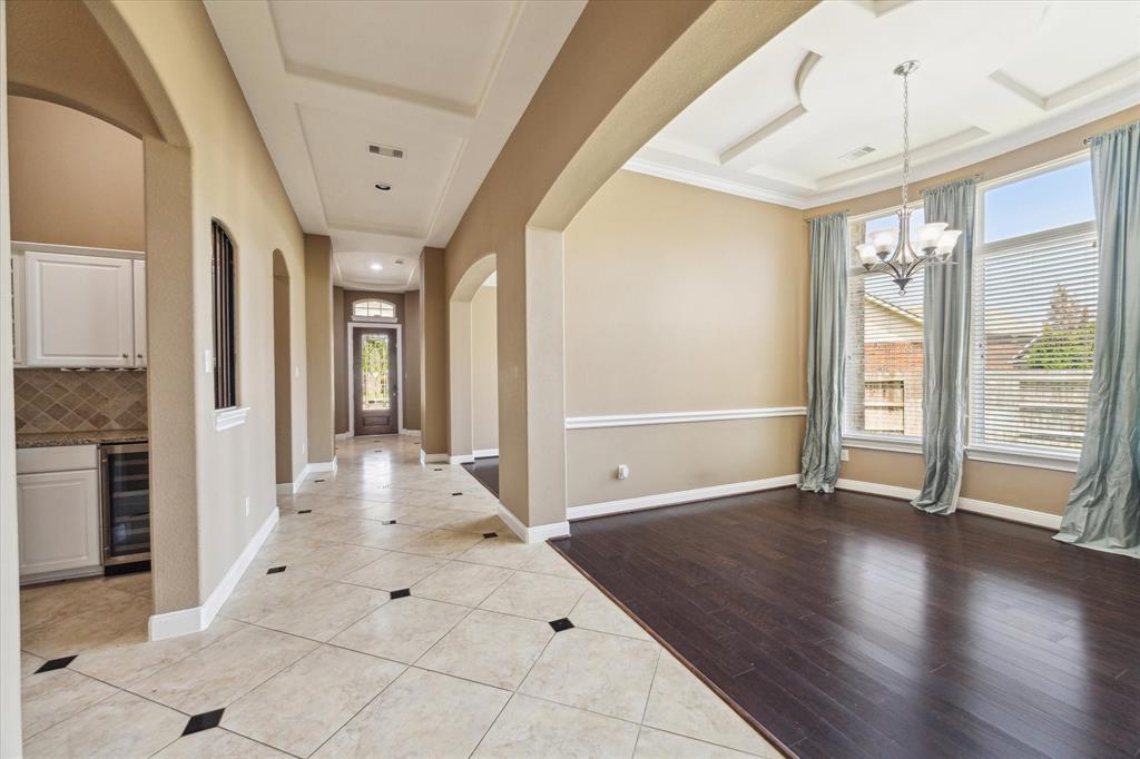 4603 Monarch Bluff Court, Sugar Land, Texas image 2