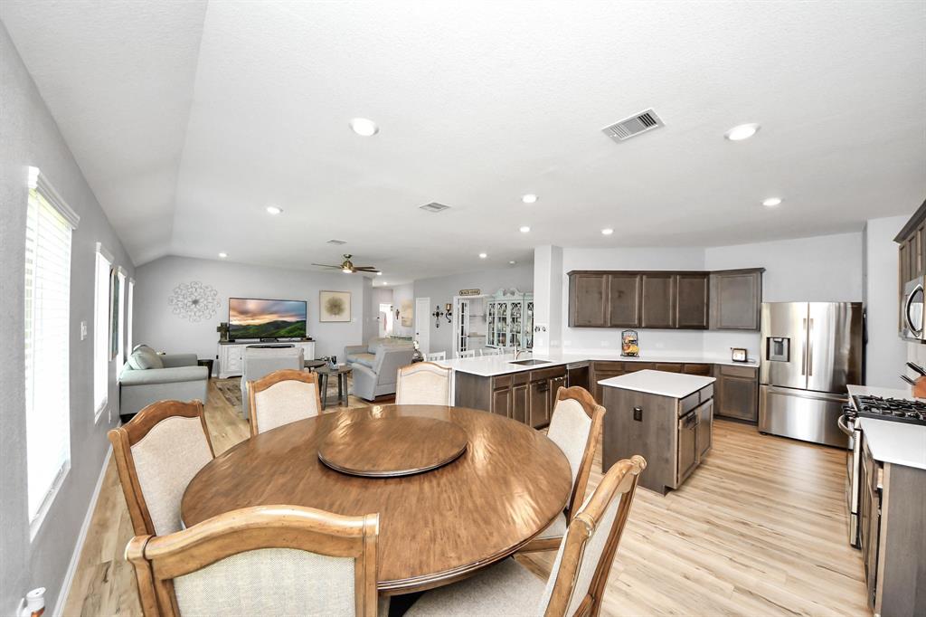 7219 Keechi Place, Mont Belvieu, Texas image 15