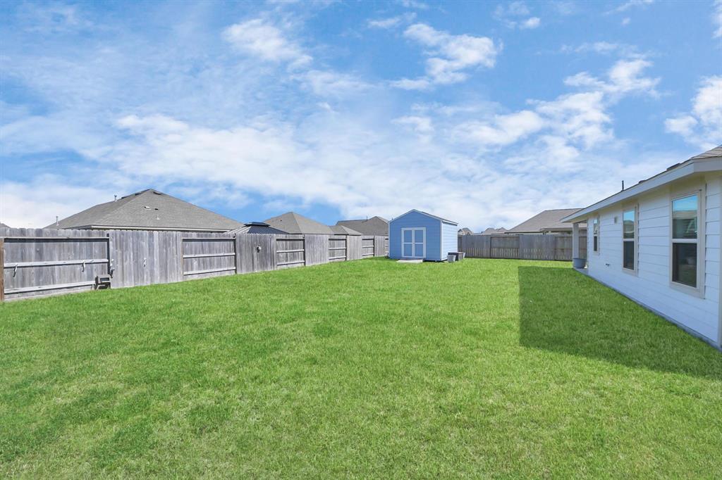 7219 Keechi Place, Mont Belvieu, Texas image 34