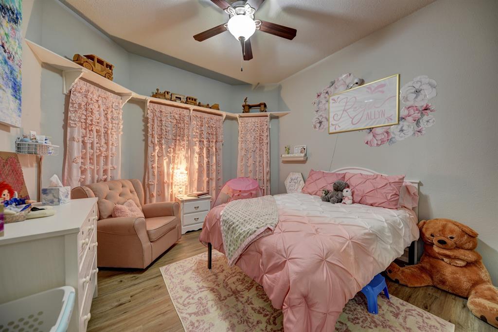 307 Scenic Drive, Brenham, Texas image 4