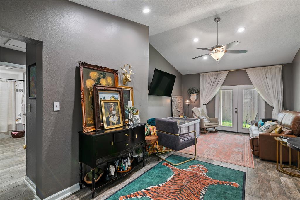 3559 Balboa Circle