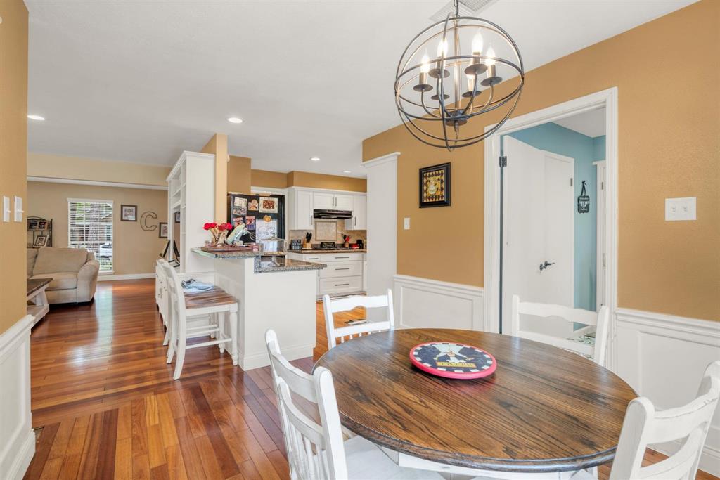 2015 River Falls Drive, Houston, Texas image 14